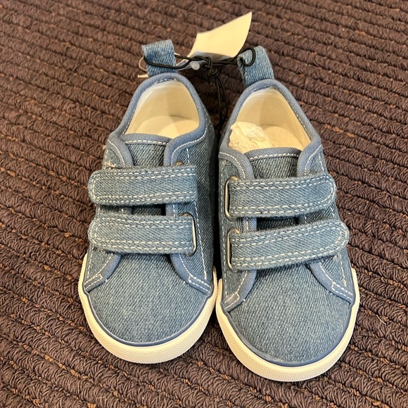 H&M canvas sneakers - Picture 1 of 4